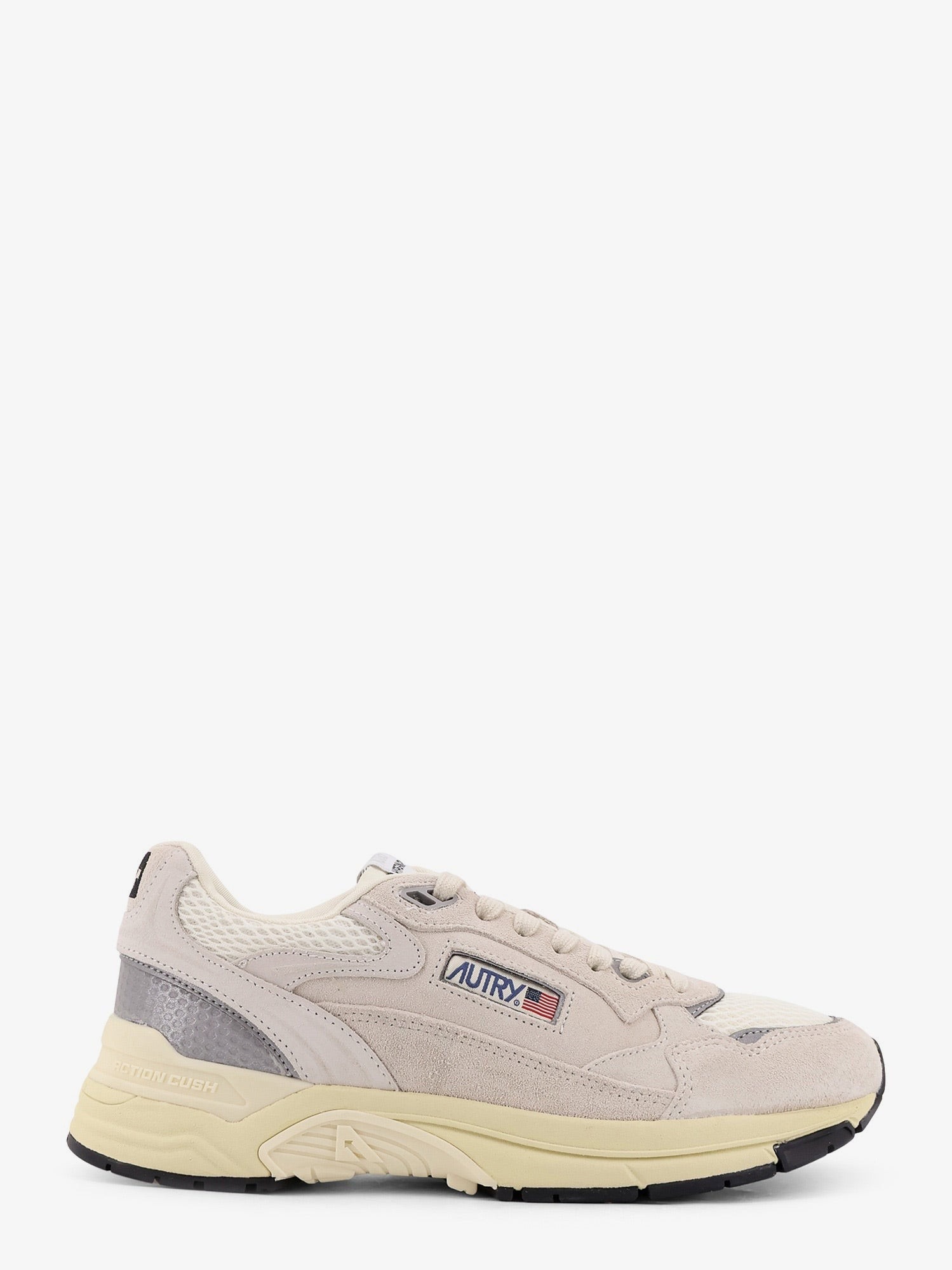 nanito_source_url:https://nokinstyle.com/2424999/hyperway-low-low-top-suede-sneakers.jpg