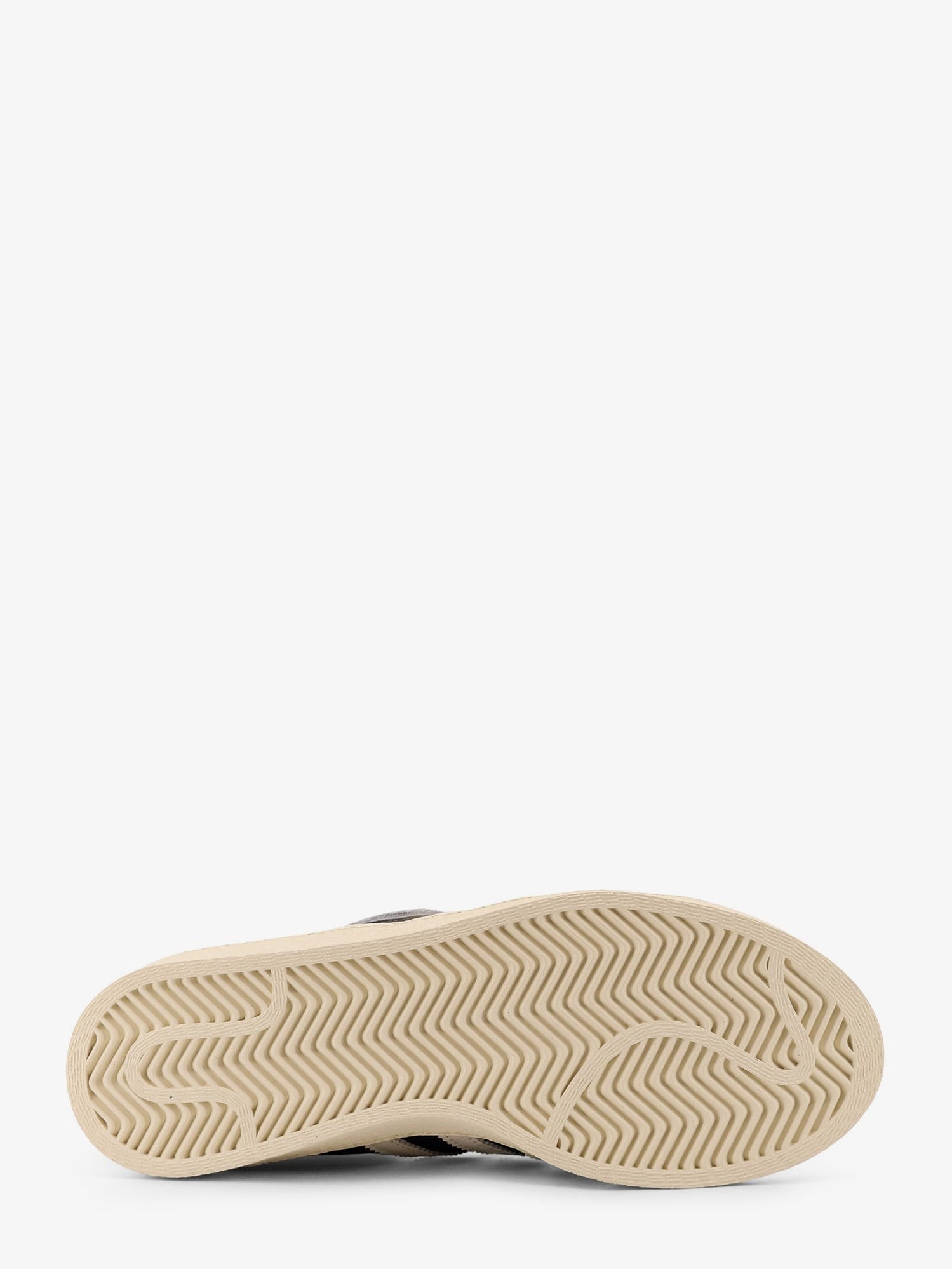 nanito_source_url:https://nokinstyle.com/2404267/chavarria-jabbar-low-nylon-sneakers.jpg