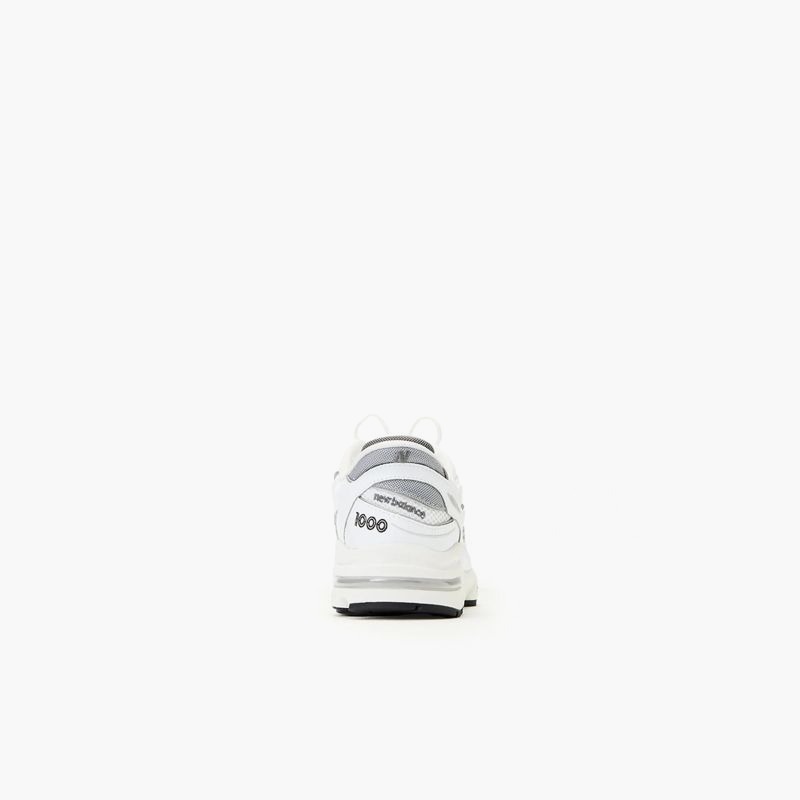 nanito_source_url:https://b2bsportswholesale.net/public/storage/productimages/ba/d2/80/04/1805785/image/xlarge_clean.jpg