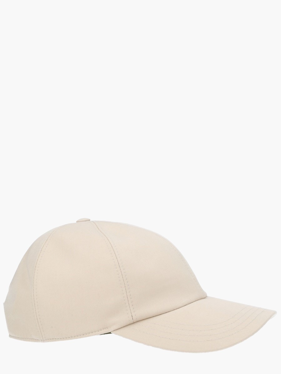 nanito_source_url:https://nokinstyle.com/2340962/baseball-hat-with-logo.jpg