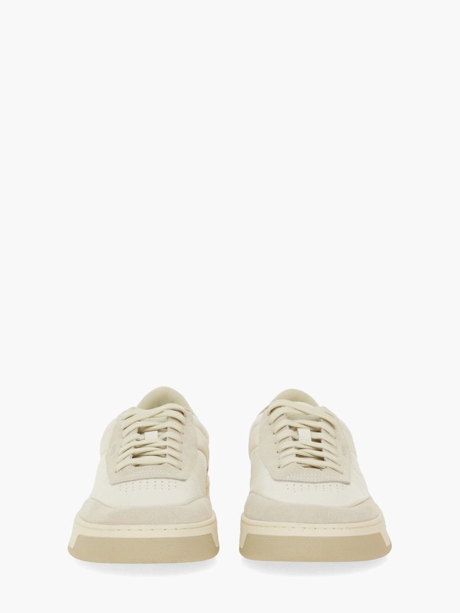 nanito_source_url:https://nokinstyle.com/2365488/baltimore-tenn-sneaker.jpg