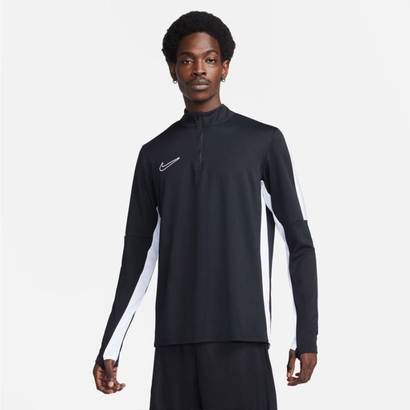 nanito_source_url:https://b2bsportswholesale.net/public/storage/productimages/77/63/ee/cb/972563/image/xlarge_clean.jpg