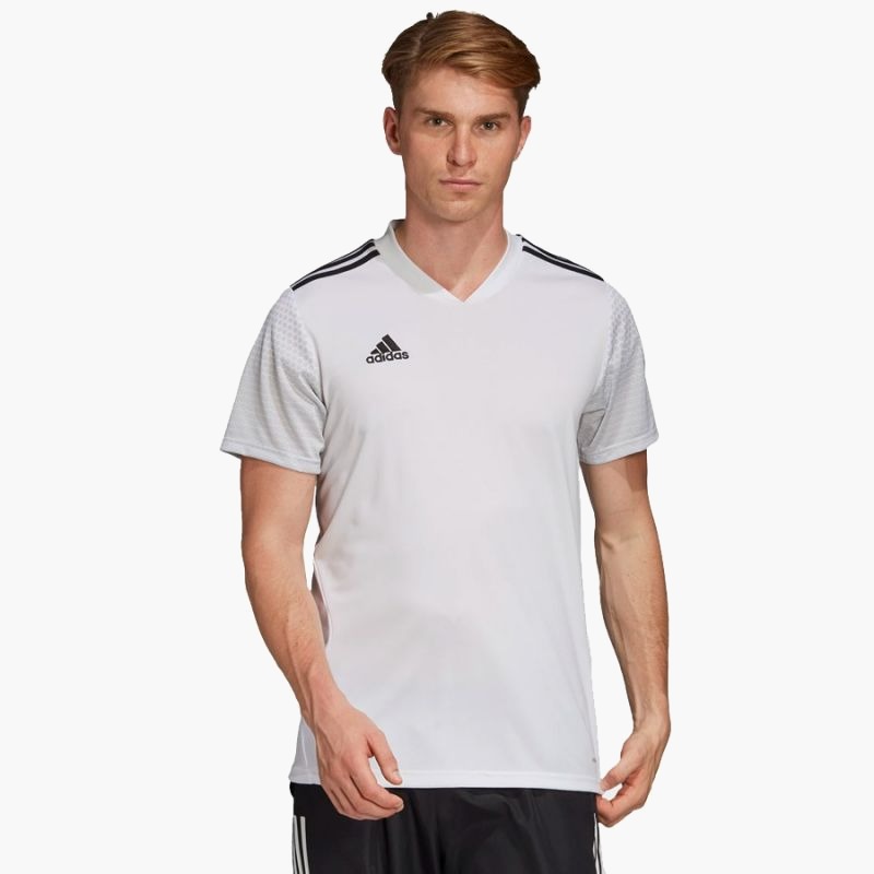nanito_source_url:https://b2bsportswholesale.net/public/storage/productimages/f2/a1/60/05/554682/image/xlarge_clean.jpg