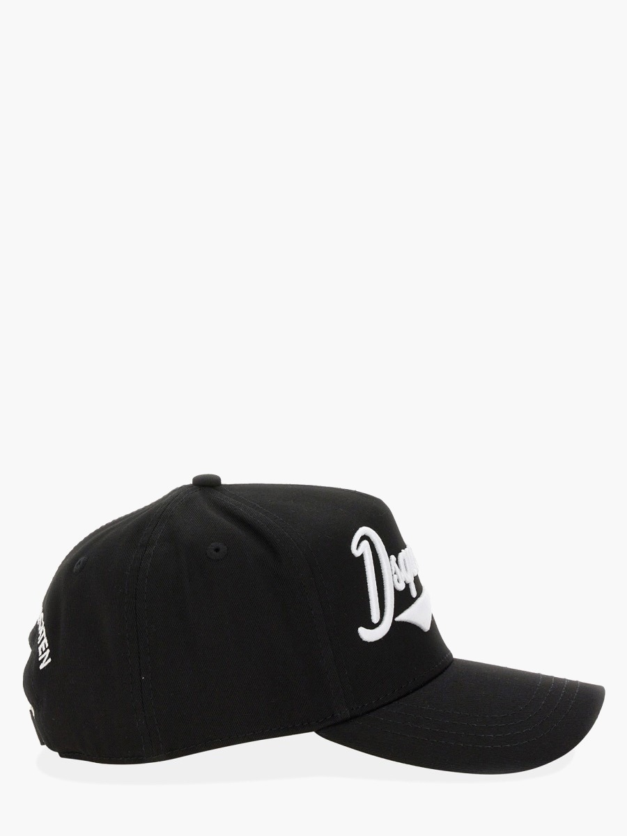 nanito_source_url:https://nokinstyle.com/2386057/baseball-hat-with-logo.jpg