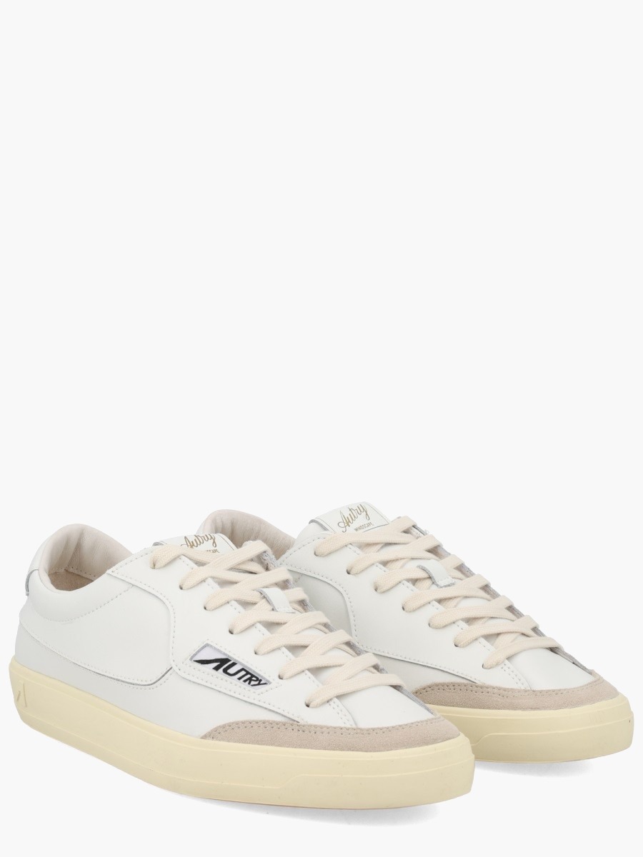 nanito_source_url:https://nokinstyle.com/2417059/sneaker-windscape-low.jpg