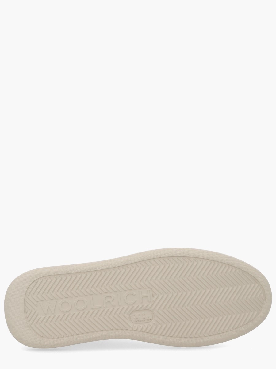nanito_source_url:https://nokinstyle.com/2422549/sneaker-arrow.jpg