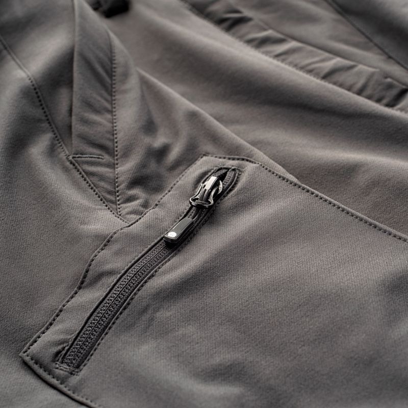 nanito_source_url:https://b2bsportswholesale.net/public/storage/productimages/25/04/0f/39/1666981/image/xlarge_clean.jpg