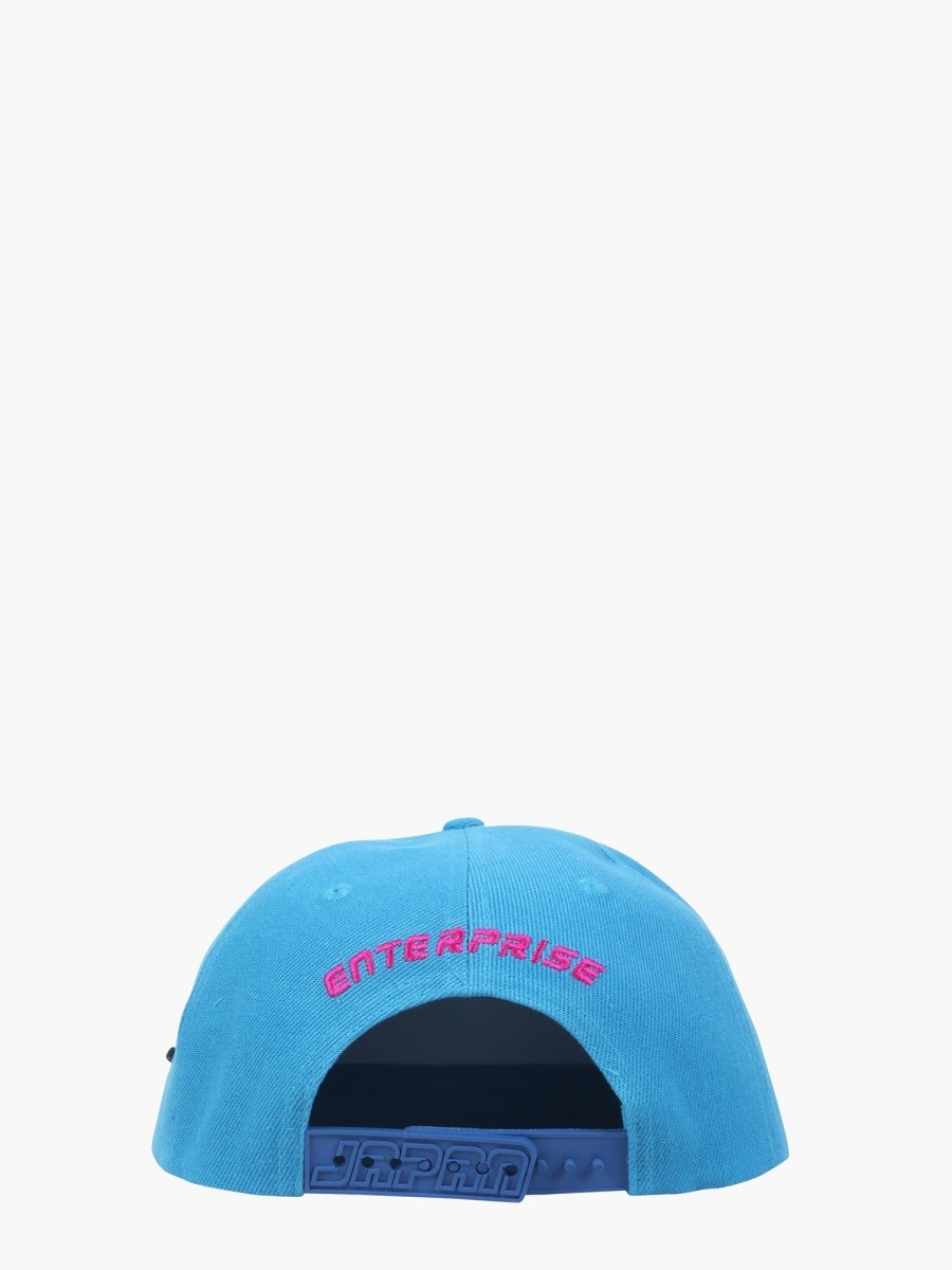 nanito_source_url:https://nokinstyle.com/2351170/snapback-hat.jpg