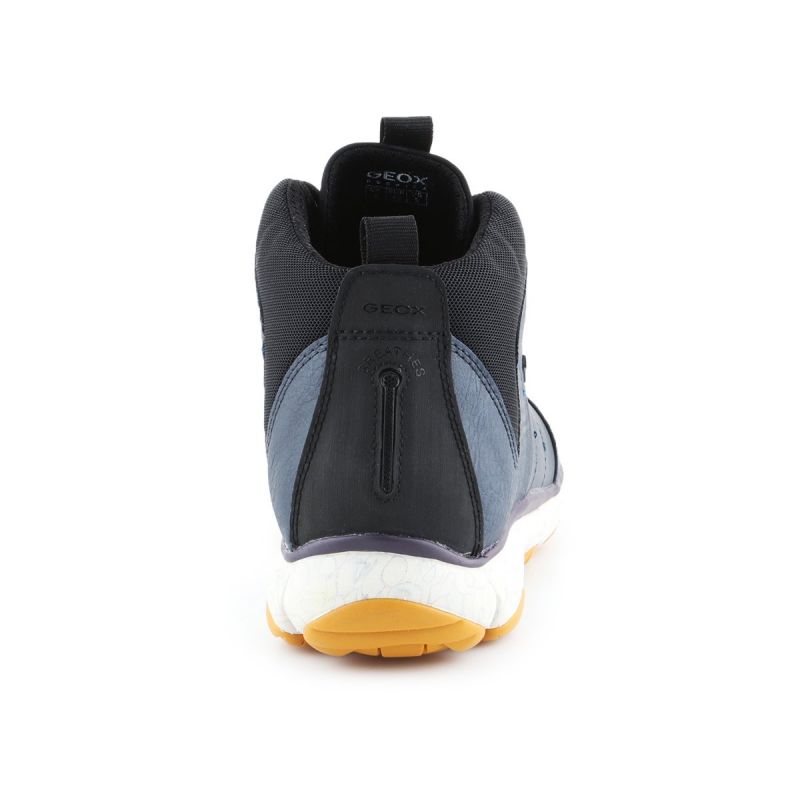 nanito_source_url:https://b2bsportswholesale.net/public/storage/productimages/6c/c8/fd/0d/636302/image/xlarge_clean.jpg