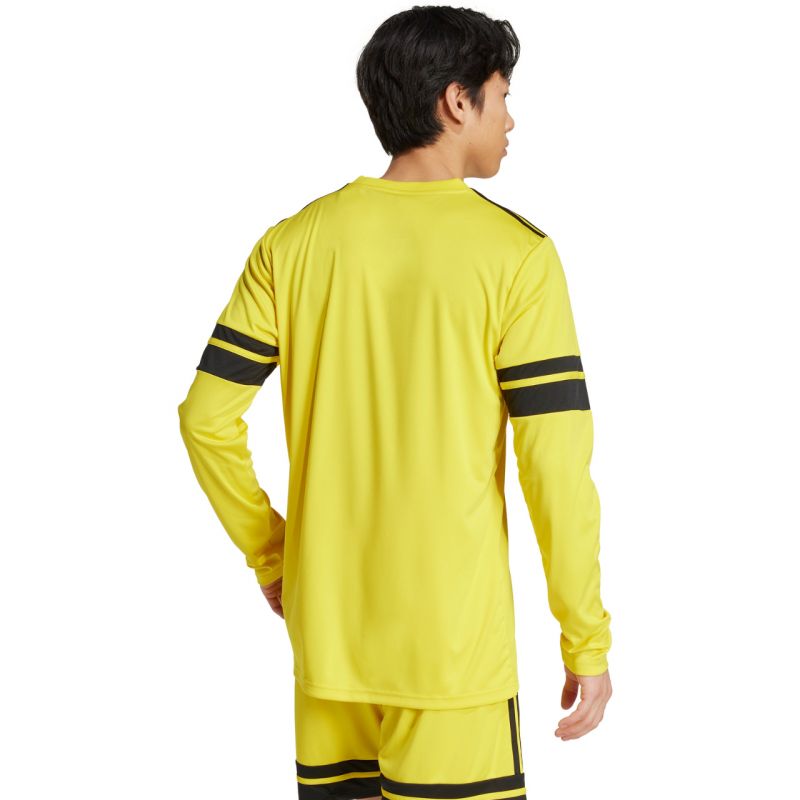 nanito_source_url:https://b2bsportswholesale.net/public/storage/productimages/e4/aa/2e/d4/1521707/image/xlarge_clean.jpg