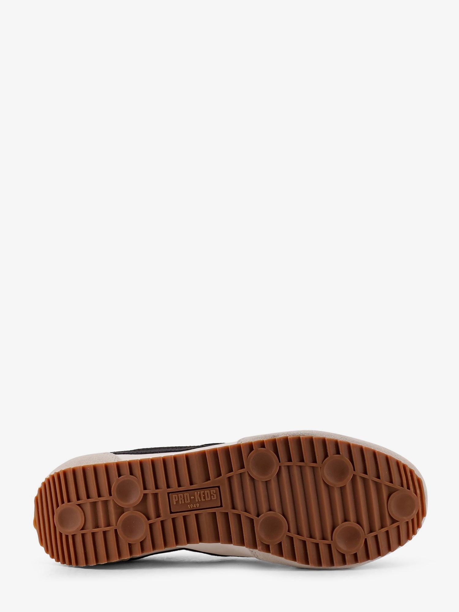 nanito_source_url:https://nokinstyle.com/2402840/racer-77-leather-sneakers.jpg