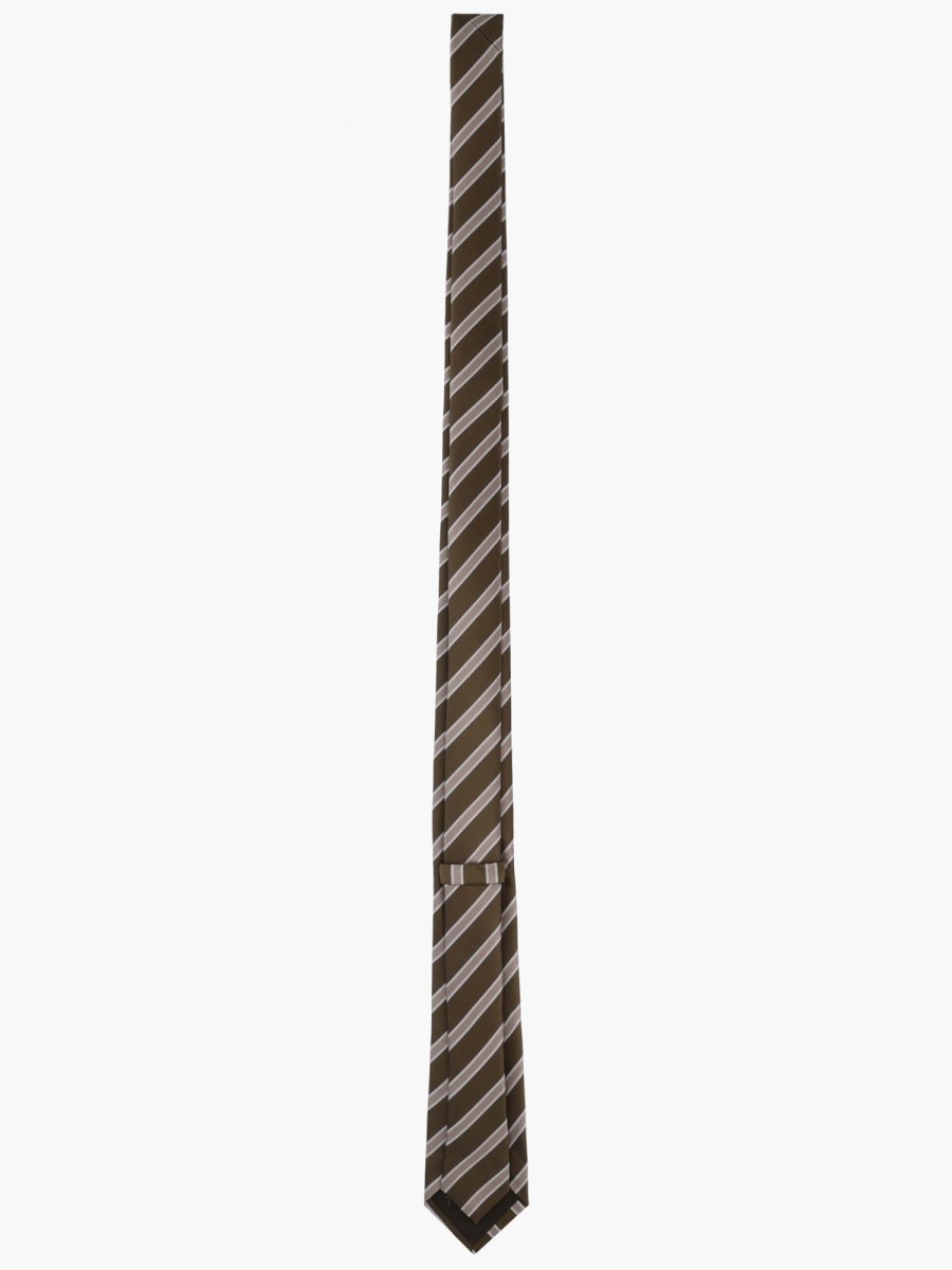 nanito_source_url:https://nokinstyle.com/2343821/silk-tie.jpg