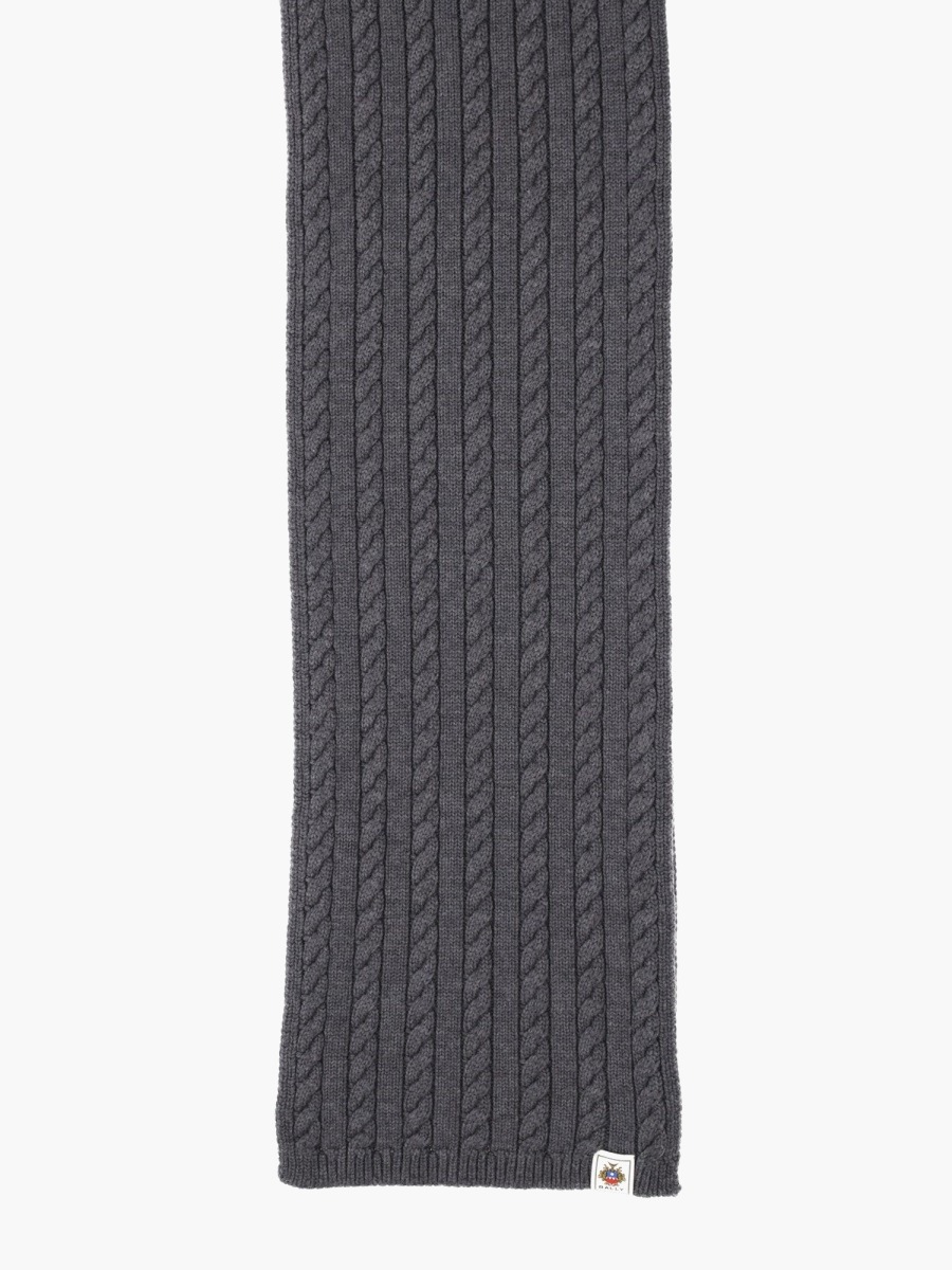 nanito_source_url:https://nokinstyle.com/2371009/wool-scarf.jpg