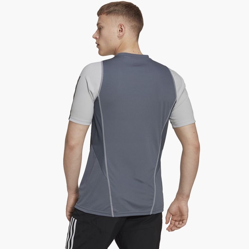 nanito_source_url:https://b2bsportswholesale.net/public/storage/productimages/8a/64/a3/b6/926227/image/xlarge_clean.jpg