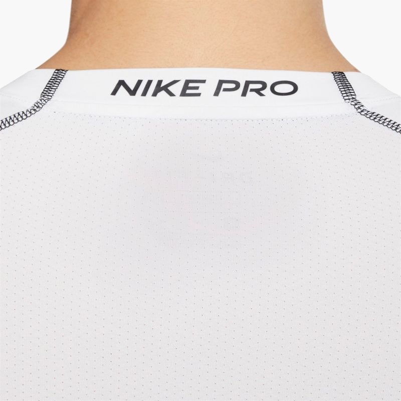nanito_source_url:https://b2bsportswholesale.net/public/storage/productimages/d2/42/27/71/675828/image/xlarge_clean.jpg