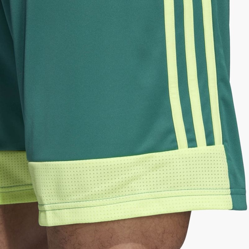 nanito_source_url:https://b2bsportswholesale.net/public/storage/productimages/1e/bd/ff/c6/2136468/image/xlarge_clean.jpg