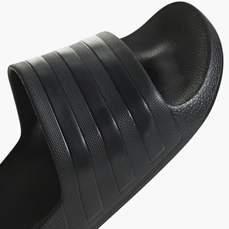 nanito_source_url:https://b2bsportswholesale.net/public/storage/productimages/8f/b5/60/e7/460628/image/xlarge_clean.jpg