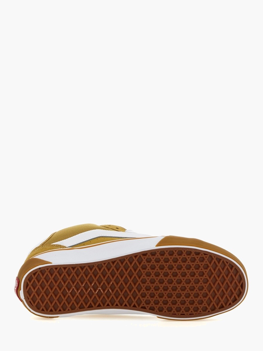 nanito_source_url:https://nokinstyle.com/2349074/knu-mid-sneaker.jpg
