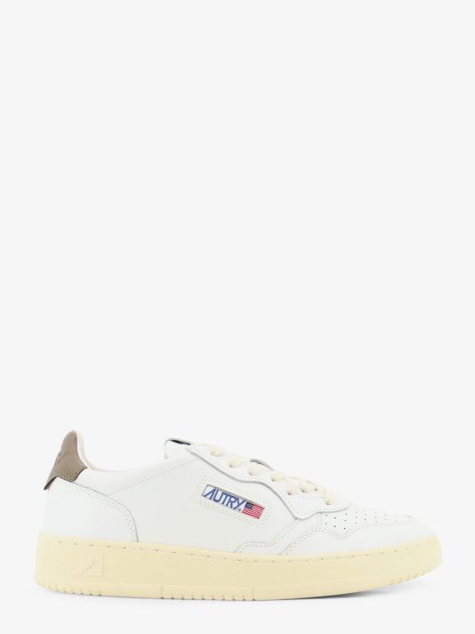 Medalist leather sneakers