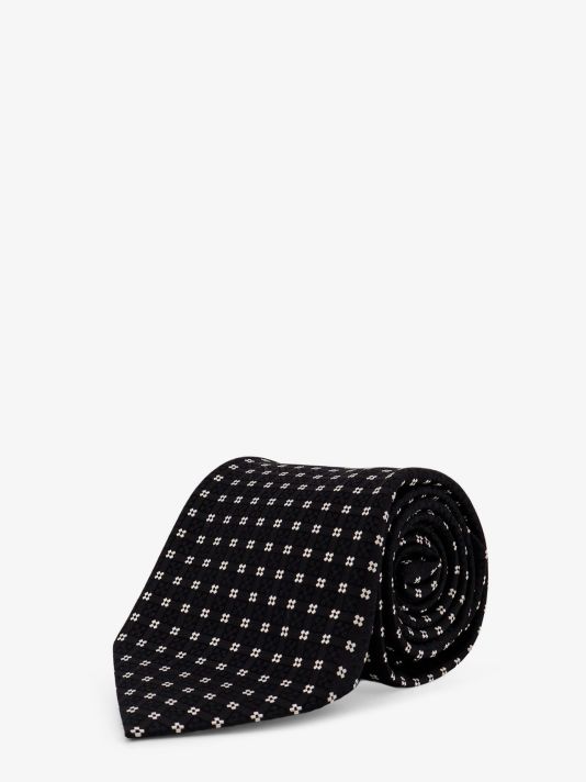 Silk tie