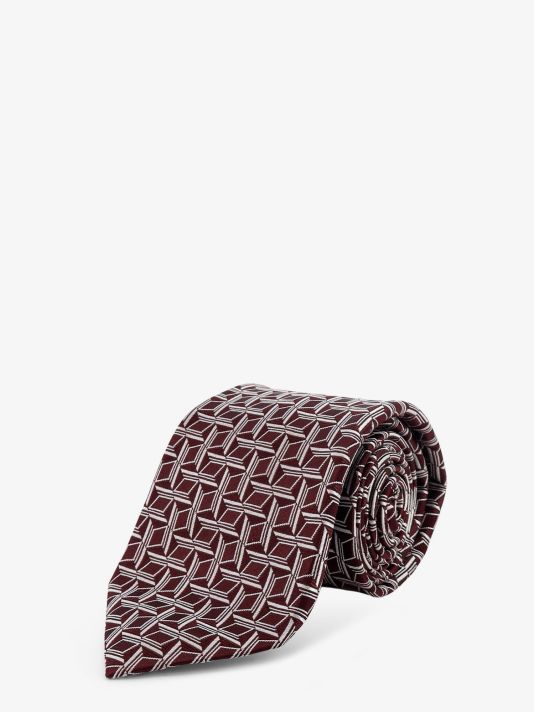 Silk tie