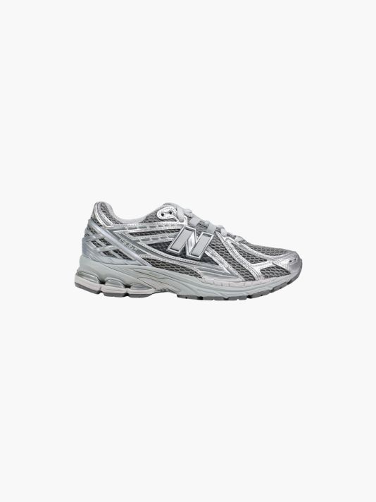 New Balance'i meeste tossud