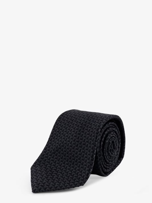 Silk tie