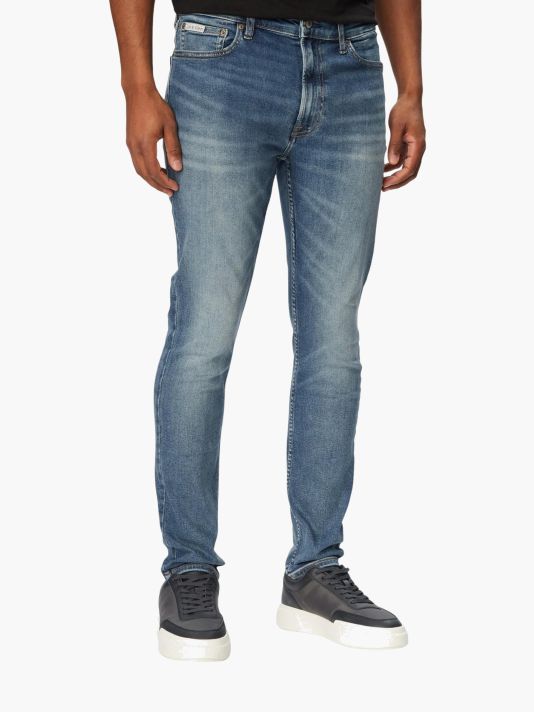 Calvin Klein Jeansi meeste teksad