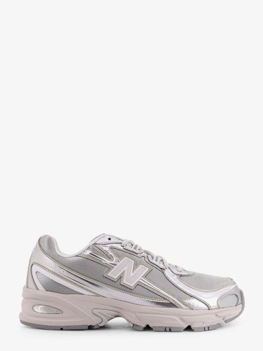 7405 mesh sneakers with logo on the side