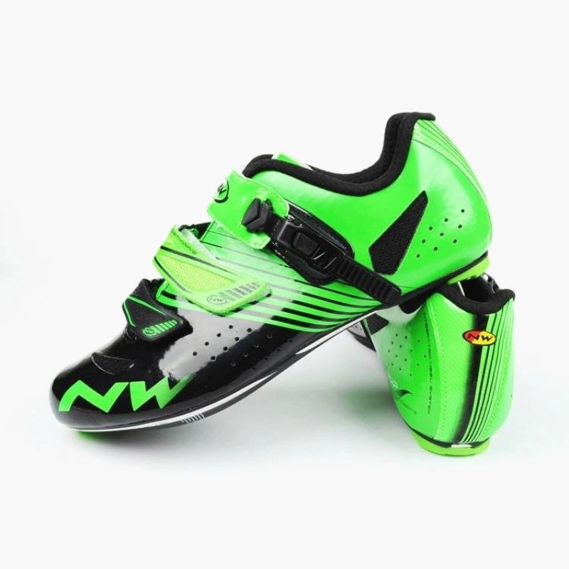 nanito_source_url:https://b2bsportswholesale.net/public/storage/productimages/5a/08/e9/06/1284267/image/xlarge_clean.jpg