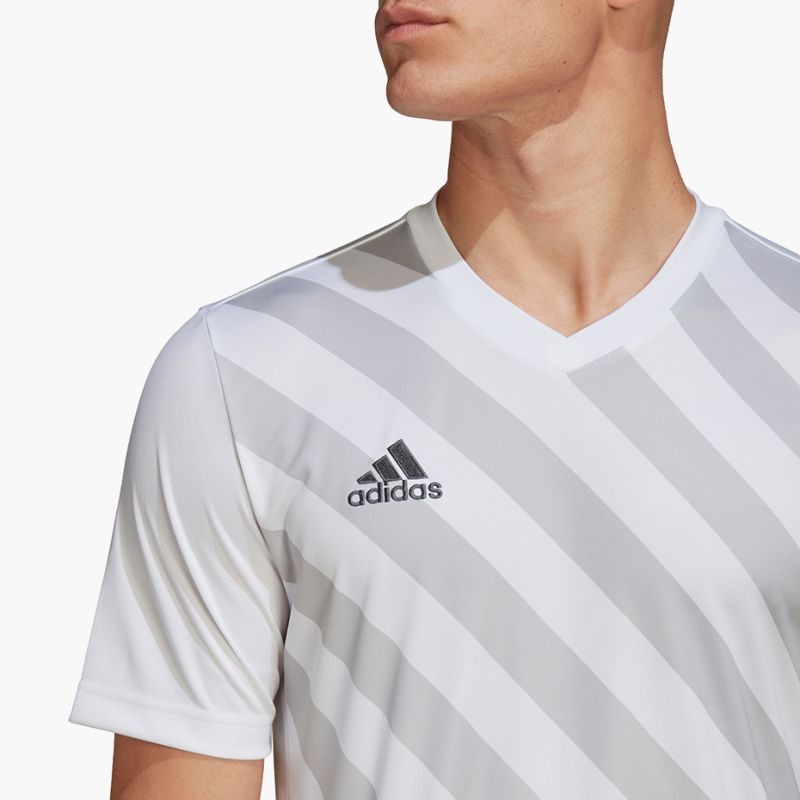 nanito_source_url:https://b2bsportswholesale.net/public/storage/productimages/09/fc/86/07/1414744/image/xlarge_clean.jpg