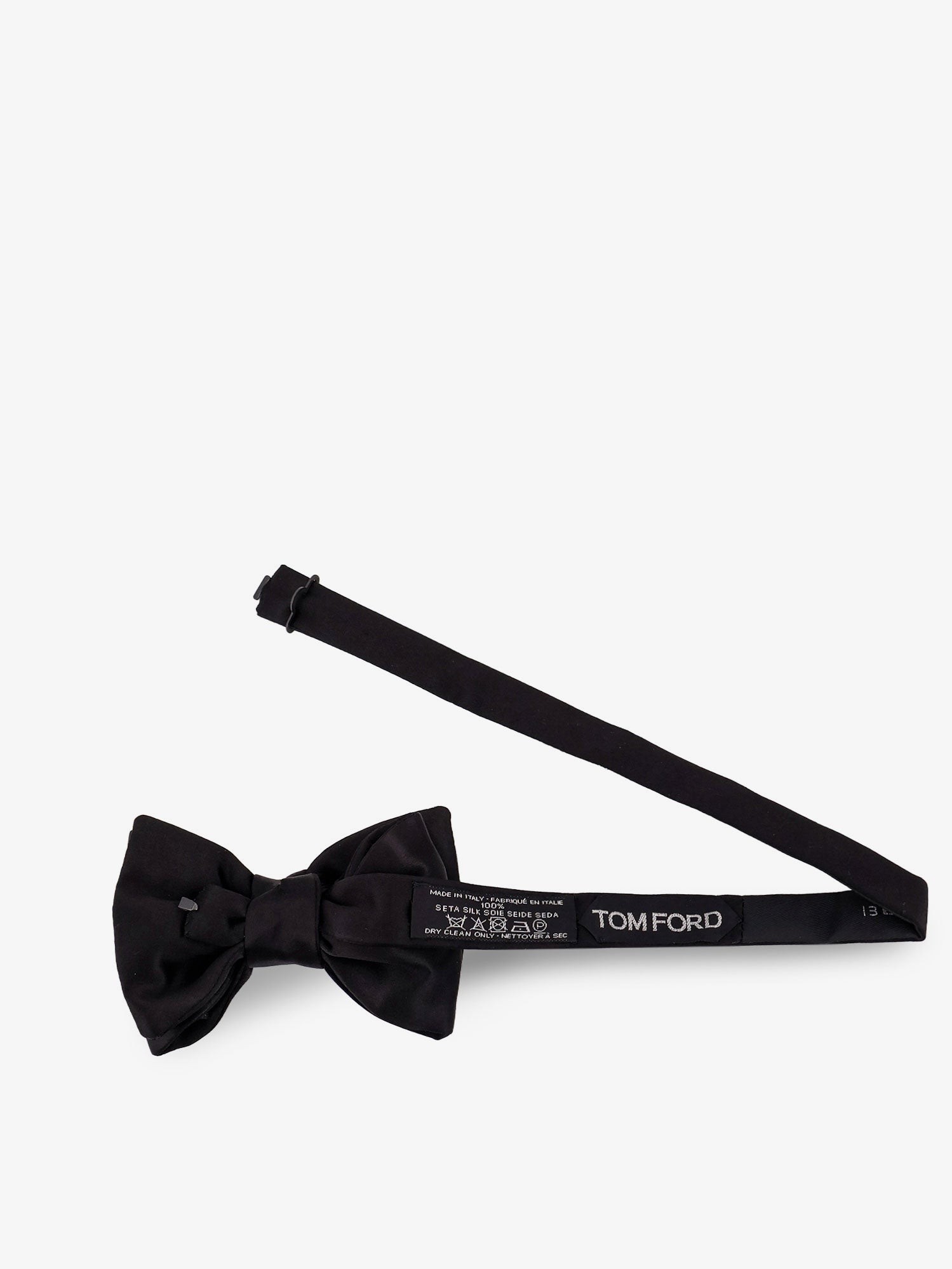 nanito_source_url:https://nokinstyle.com/2442786/silk-bow-tie.jpg