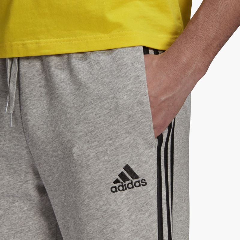 nanito_source_url:https://b2bsportswholesale.net/public/storage/productimages/c8/d1/5e/44/641684/image/xlarge_clean.jpg