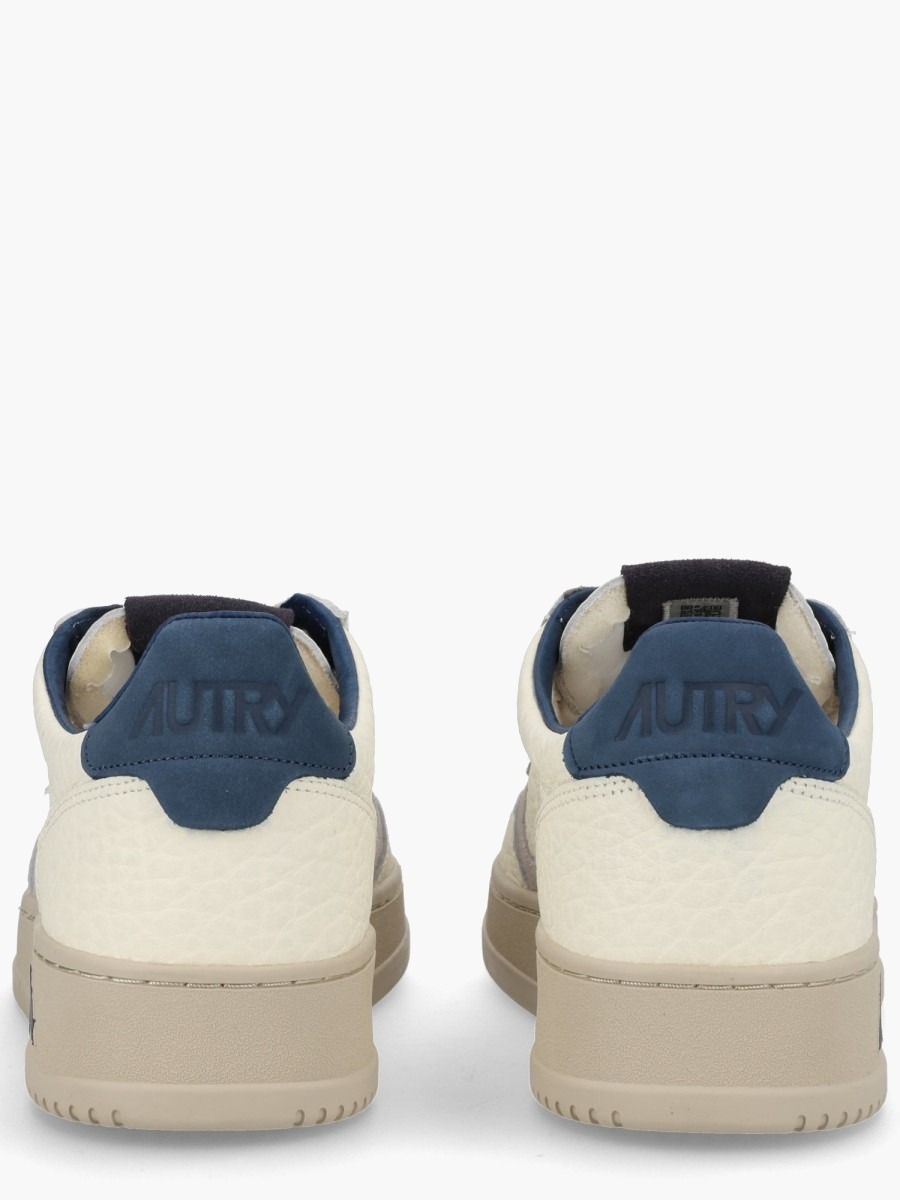 nanito_source_url:https://nokinstyle.com/2329323/medalist-low-sneaker.jpg
