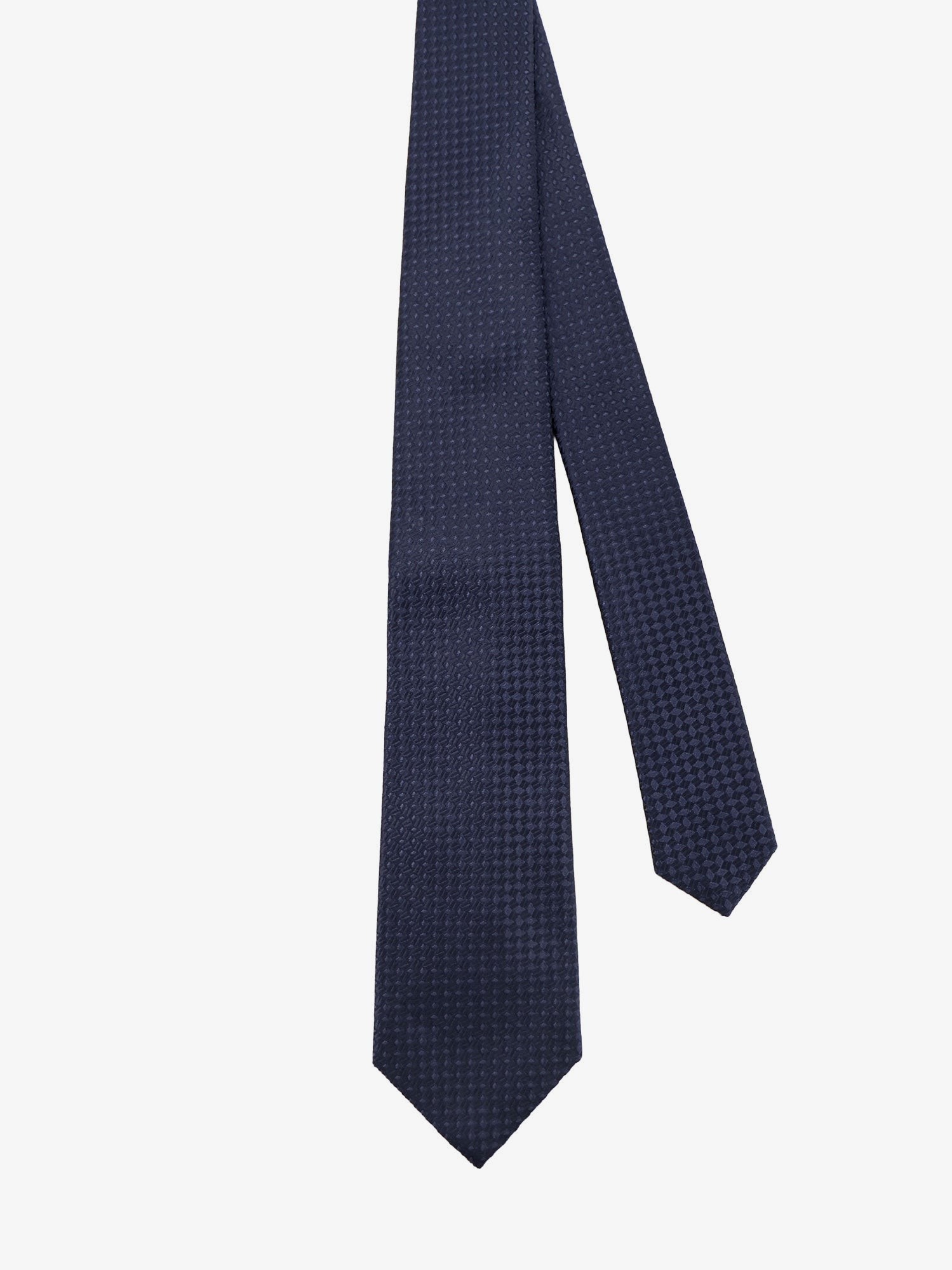 nanito_source_url:https://nokinstyle.com/2390510/silk-tie.jpg