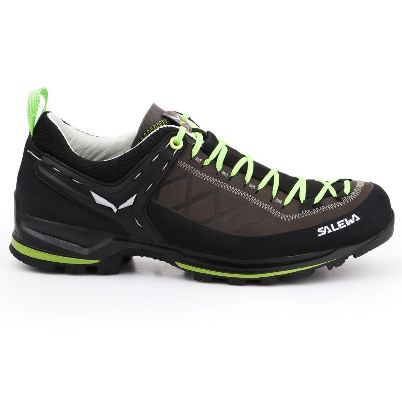 nanito_source_url:https://b2bsportswholesale.net/public/storage/productimages/f5/92/78/8a/639881/image/xlarge_clean.jpg