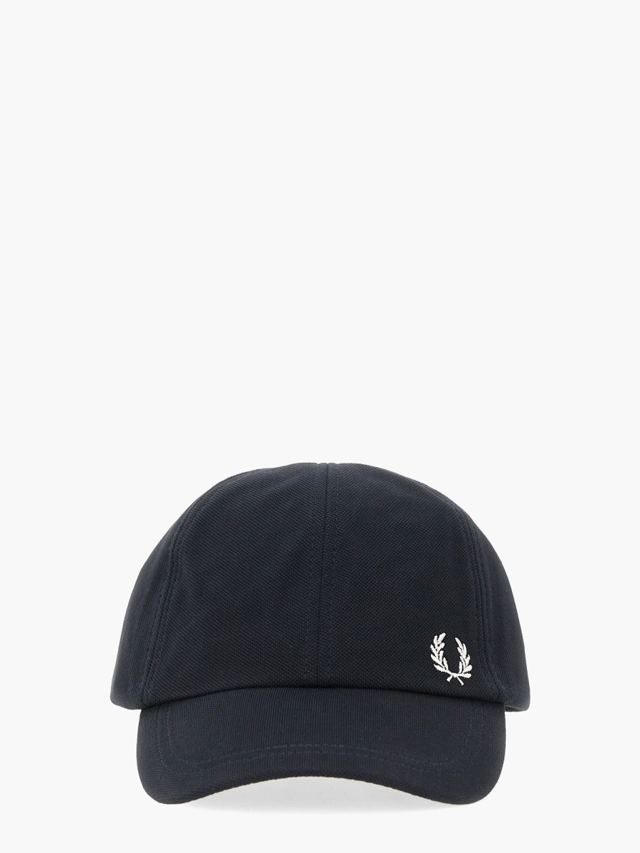 nanito_source_url:https://nokinstyle.com/2378811/baseball-cap.jpg