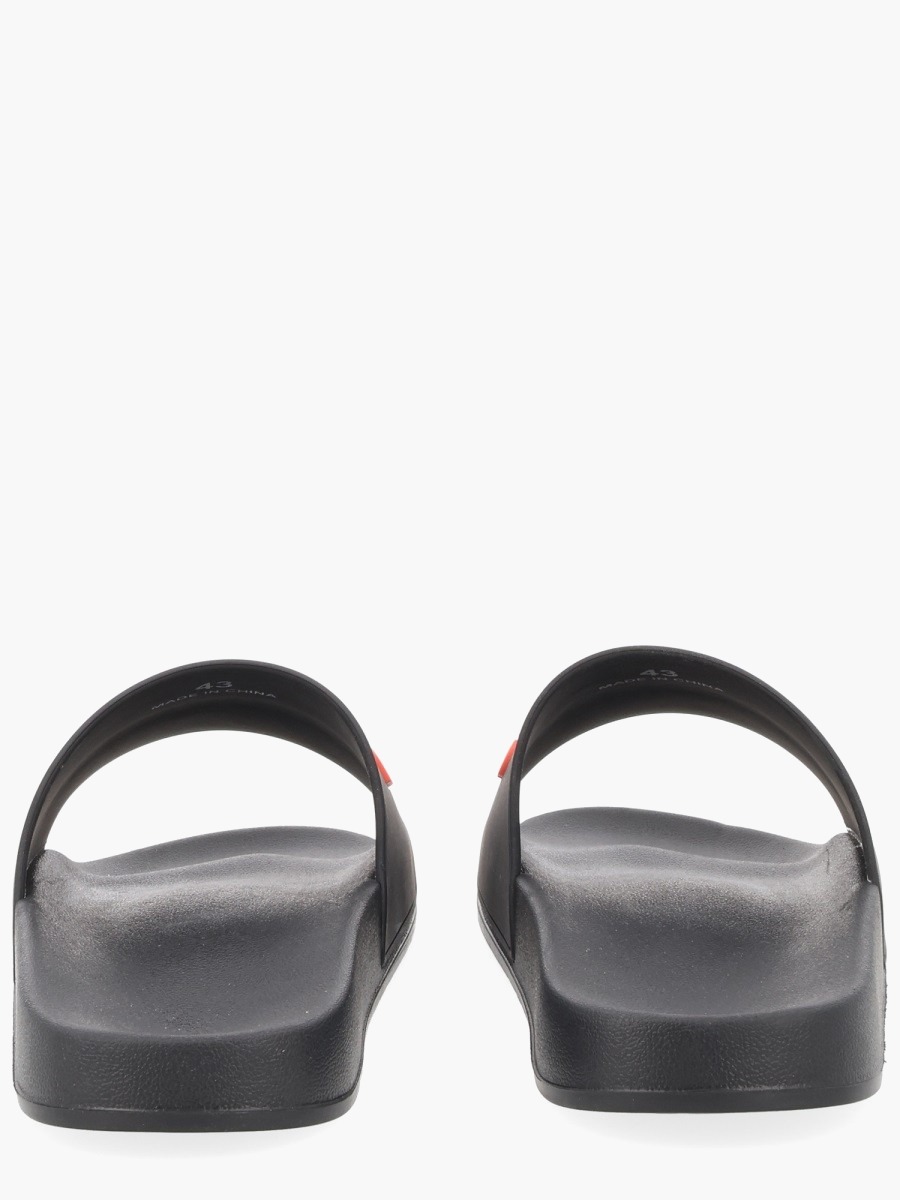 nanito_source_url:https://nokinstyle.com/2341570/sandal-with-logo.jpg