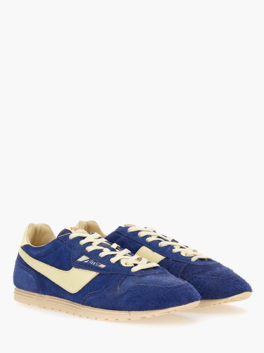 nanito_source_url:https://nokinstyle.com/2387055/windspin-sneaker.jpg