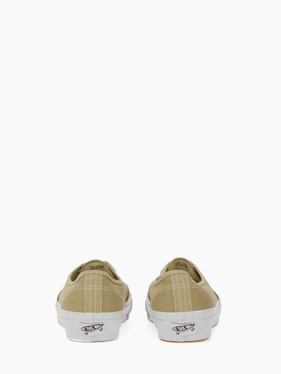 nanito_source_url:https://nokinstyle.com/2386764/sneaker-lx-authentic-4.jpg