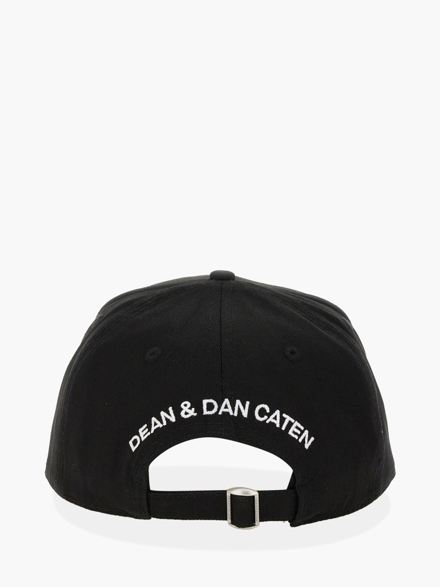 nanito_source_url:https://nokinstyle.com/2386058/baseball-hat-with-logo.jpg