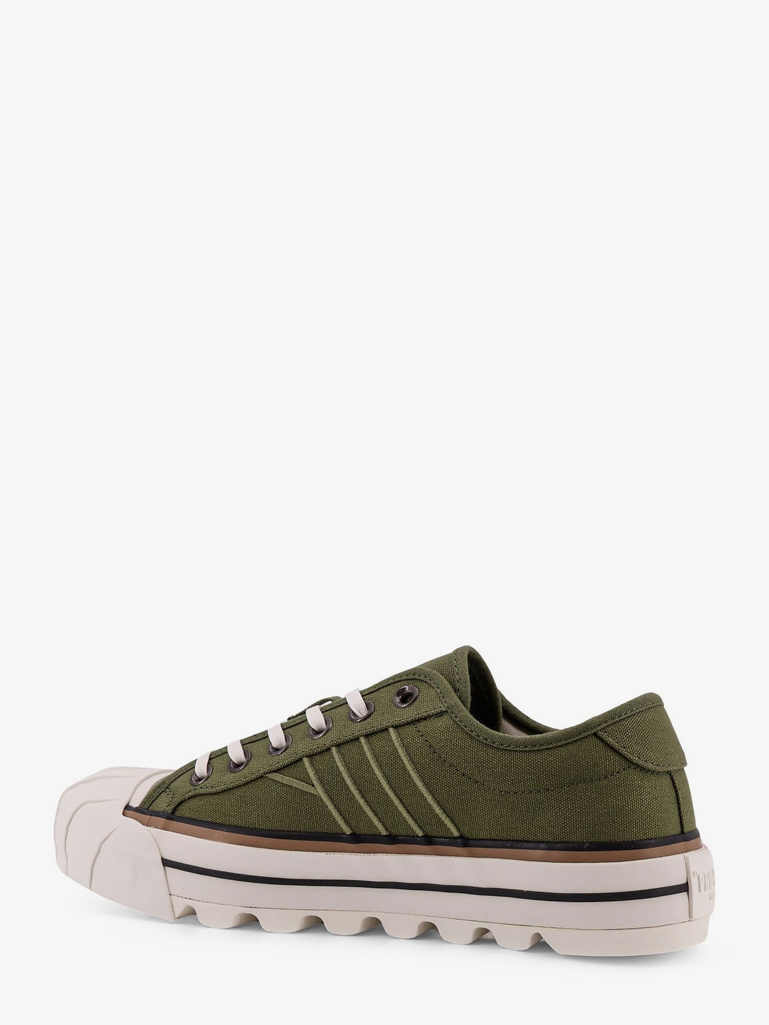nanito_source_url:https://nokinstyle.com/2402822/royal-intrepid-canvas-sneakers.jpg