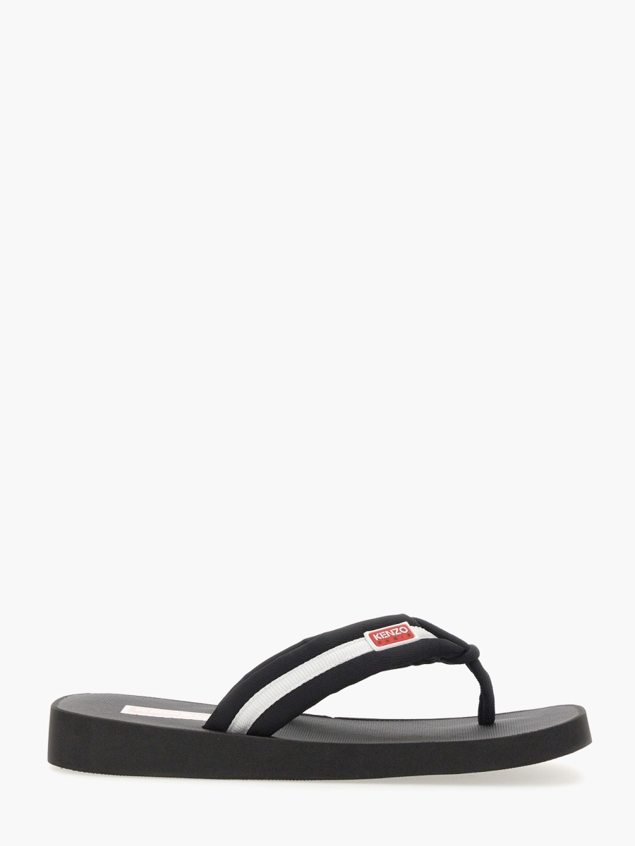 nanito_source_url:https://nokinstyle.com/2356940/slide-sandal-with-logo.jpg