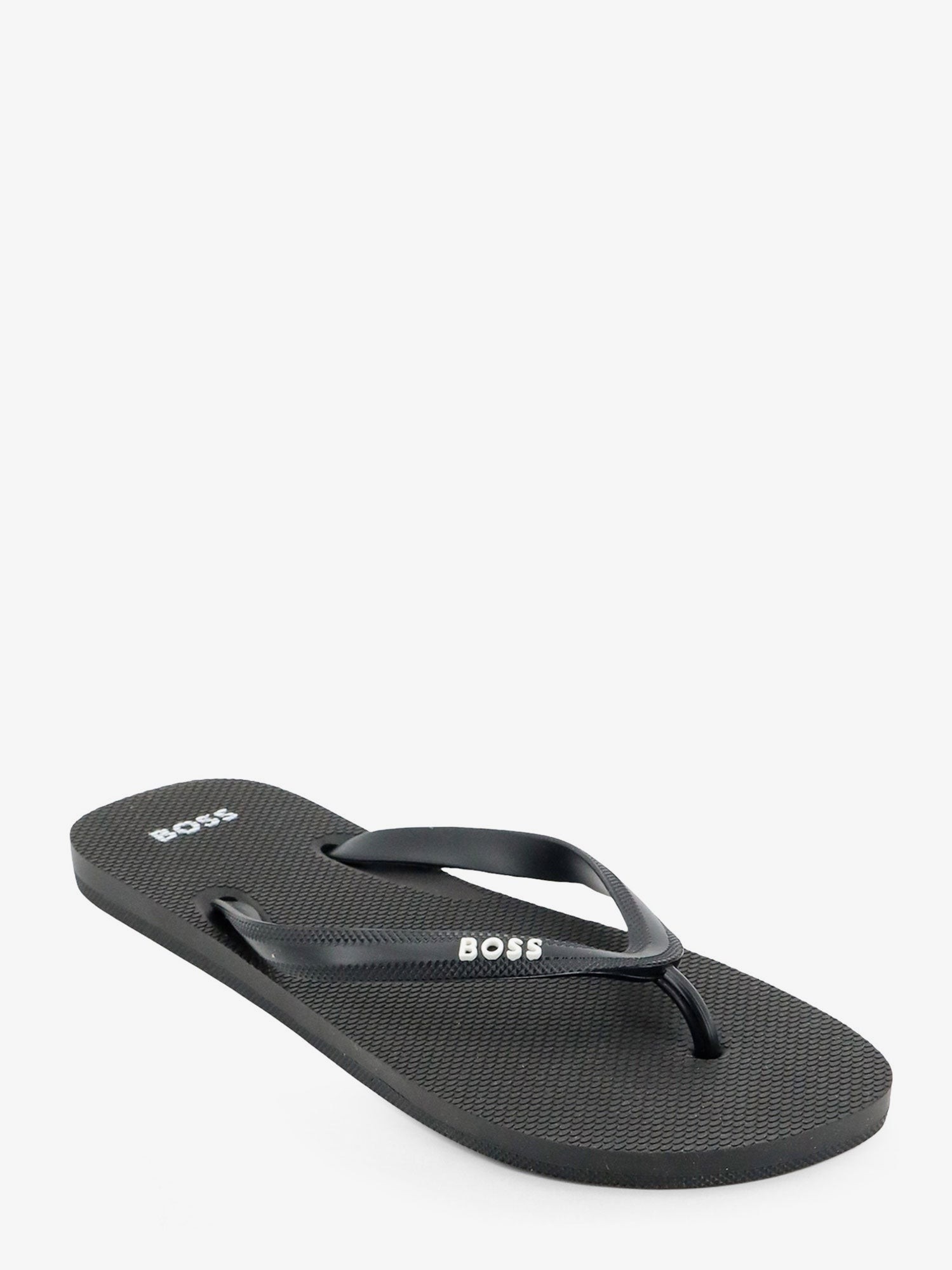 nanito_source_url:https://nokinstyle.com/2437223/rubber-flip-flops-sandals.jpg