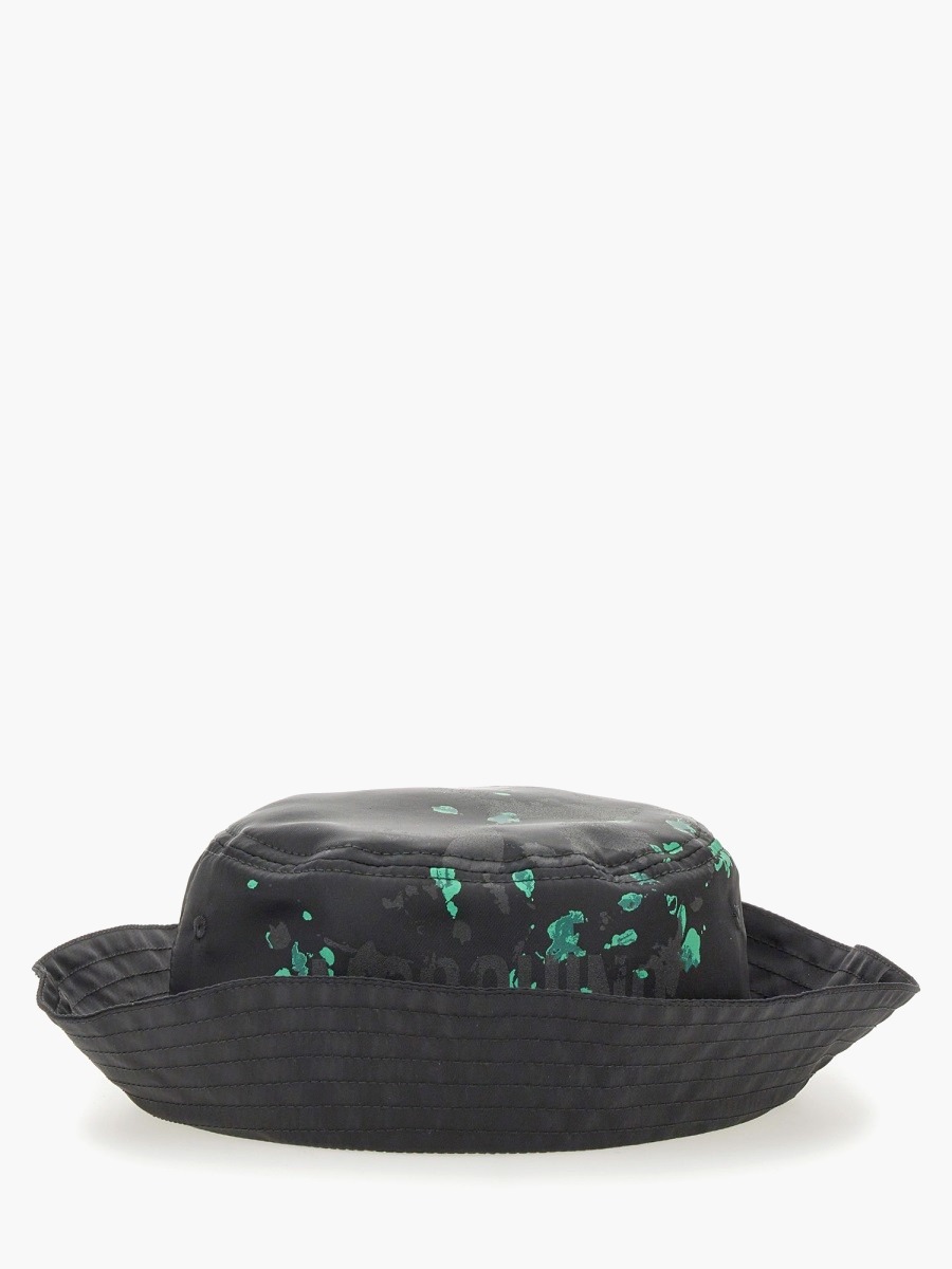 nanito_source_url:https://nokinstyle.com/2348309/bucket-hat-with-logo.jpg