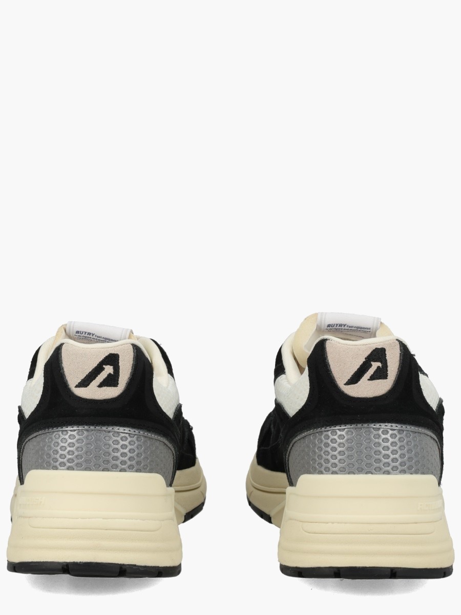 nanito_source_url:https://nokinstyle.com/2339318/hyperway-sneaker.jpg