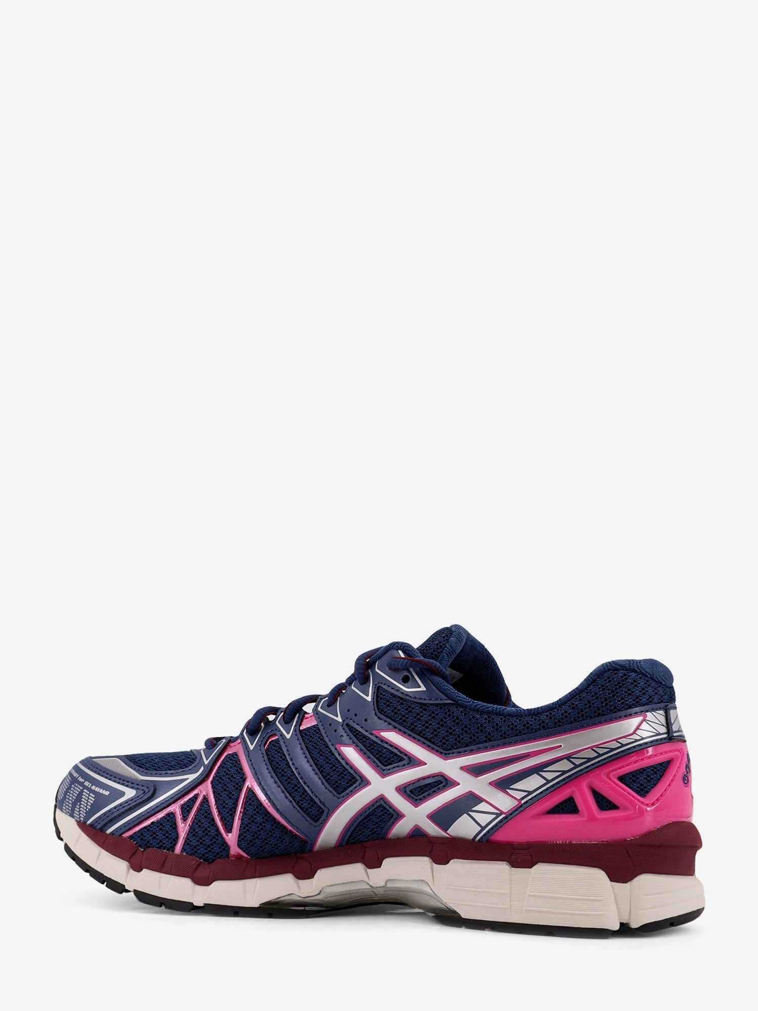 nanito_source_url:https://nokinstyle.com/2408591/gel-kayano-20-low-top-mesh-sneakers.jpg