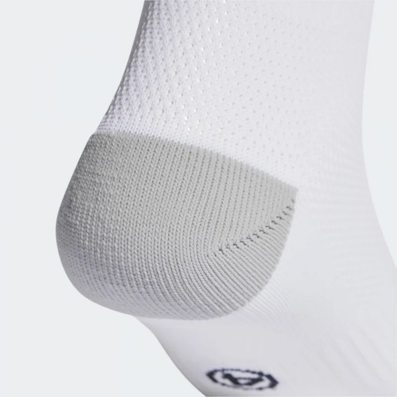 nanito_source_url:https://b2bsportswholesale.net/public/storage/productimages/92/2f/88/c6/937442/image/xlarge_clean.jpg