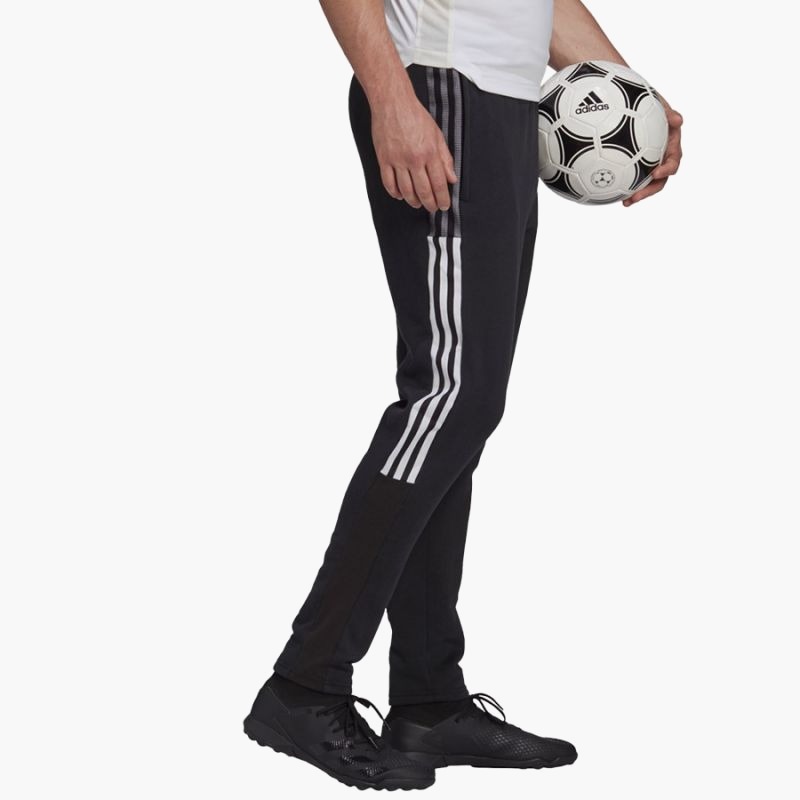nanito_source_url:https://b2bsportswholesale.net/public/storage/productimages/e1/6e/51/b4/641523/image/xlarge_clean.jpg