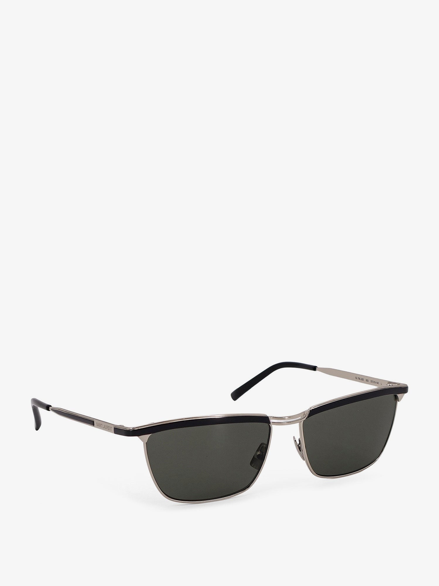 nanito_source_url:https://nokinstyle.com/2407277/metal-sunglasses.jpg
